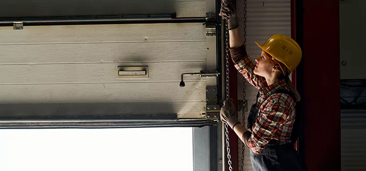 Addressing Common Garage Door Stoppage Issues in Saratoga, CA